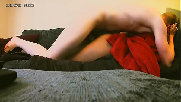 Handsomeben1 Pounds Her Until She's Yelling