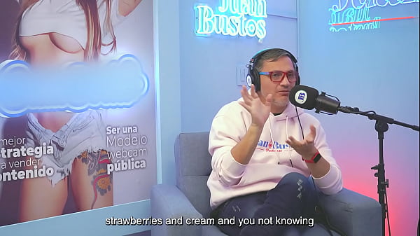 Gigi Damesco Gets Soaked By A Vibrating Machine On Air