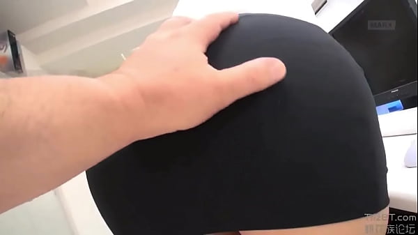 Japanese Office Babe Asahi Mizuno Gets Her Fat Ass Grabbed