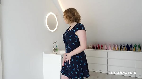 Sarah's Post Workout Solo Session With Anal Toy