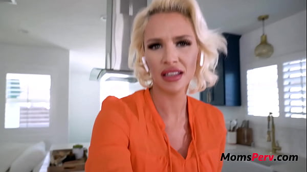 Tommy Wood And Charli Phoenix Taboo Family Fuck