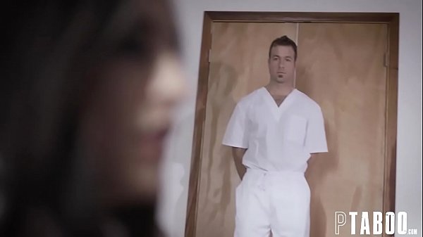 Emily Willis Gets Medical Treatment From Horny Hospital Staff