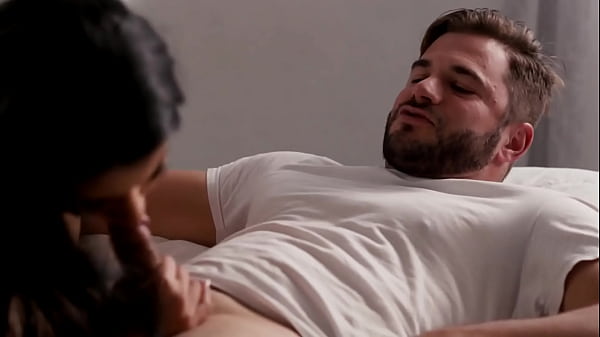 Roxie Sinner Gives Nathan Bronson A Rough Revenge Fuck