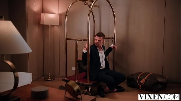 Nicole Doshi Begs For Vince Karter's Thick Cock