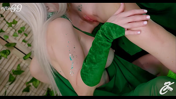 Naughty Elf Cosplayer Gets Her Pussy Filled