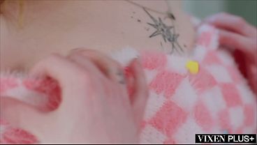 Venus Takes A Deep Anal Pounding From Filou Fitt