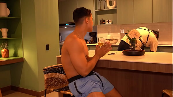 Hot Latina Stepmom Cheats With Ripped Stepson