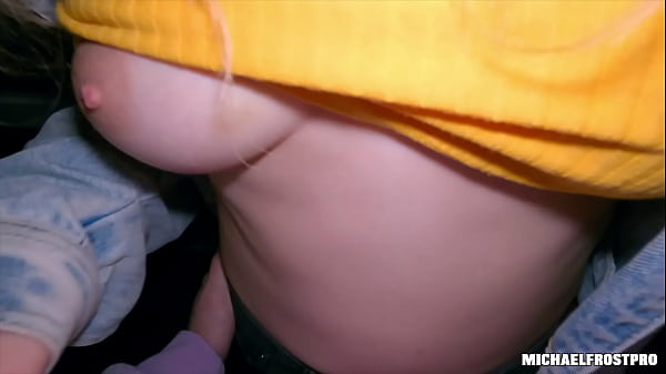 MichaelFrostPro Pounds Milfetta's Tight Pussy Outside