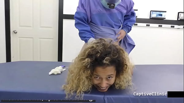 Kalani Luana Gets A Roadside Exam From Doctor Tampa