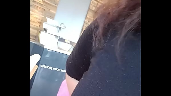 Nellyes Gets Off In A Crowded Park