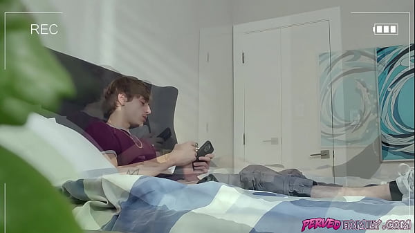 Step Mom Alyssia Vera Can't Resist Her Boy's Dick