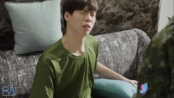 Taiwanese Officer Ye Chenxin Services Her Cadet