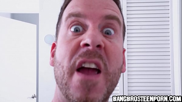 Vina Sky Gets Caught Playing With Herself