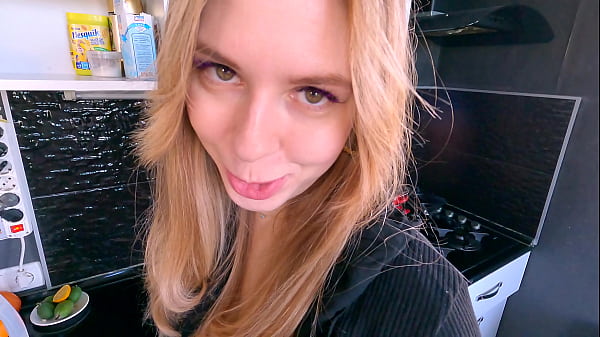 Stepmom Gets Stuck And Fucked By Her Stepkid