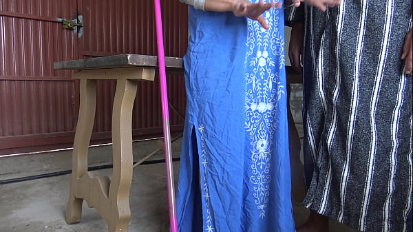 Stepmommysusan Shows Her Hairy Bush To A Horny Relative