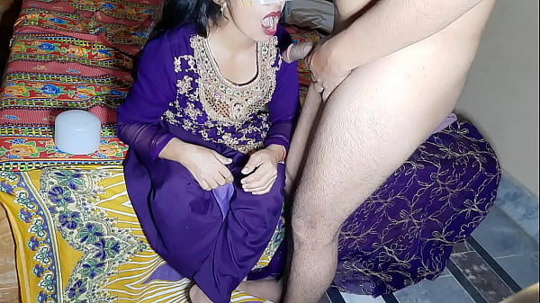Smoking Hot Indian Bhabhi Gulnaz Gets Pounded By Mr.