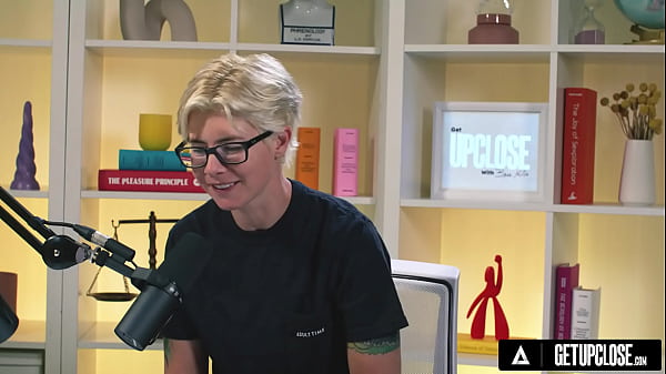 Khloe Kingsley Shows Off Her Intense Solo Orgasm