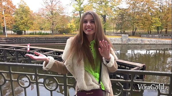 Ukrainian Babe Elle Rose Sucks Off A Huge Cock Outside