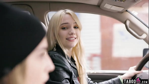 Kristen Scott Teaches Kenna James How To Eat Pussy