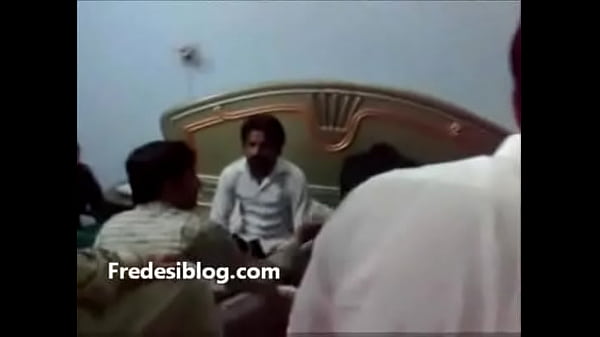 Desi Couple Fucks In Their College Dorm Room