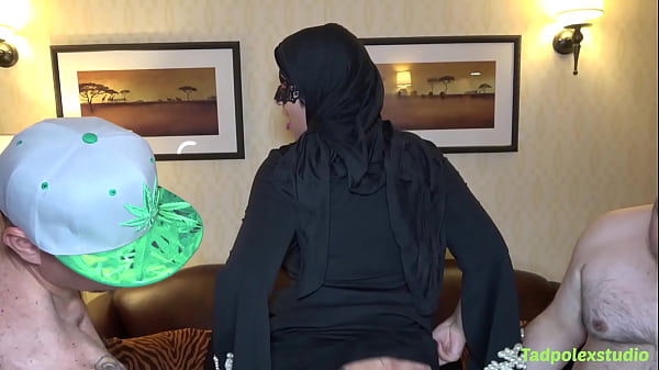 Sarah Arabic Takes On Multiple Guys And Gets Absolutely Glazed