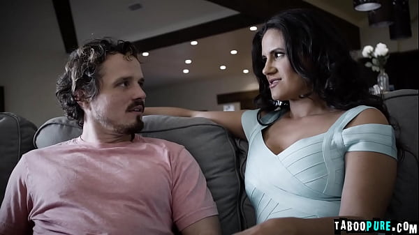 Penny Barber's Huge Rack Gets Robby Echo's Load